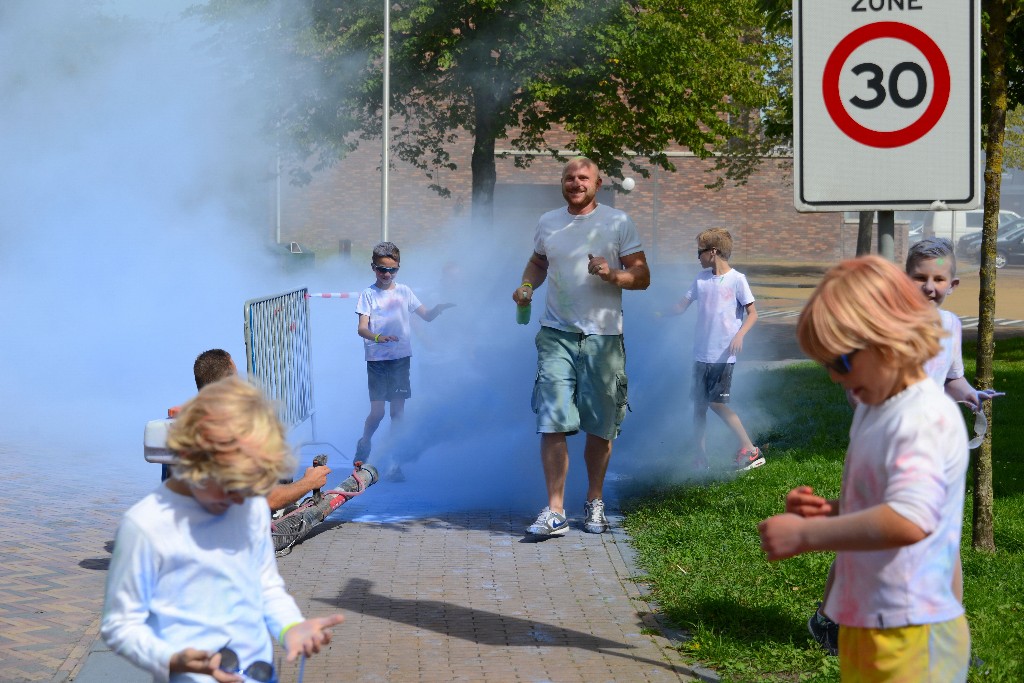 ../Images/Color fun run 2015 036.jpg